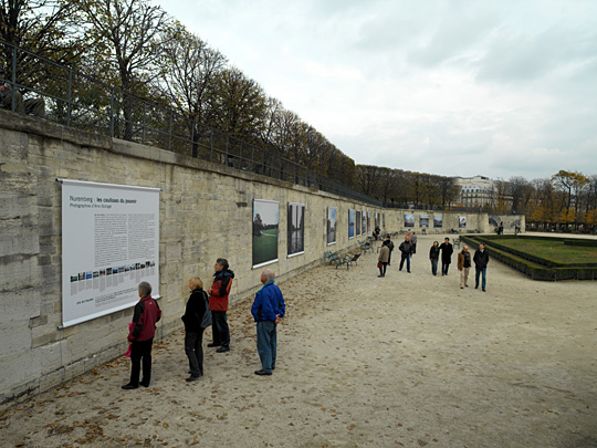Exposition dans les Tuileries (2004)